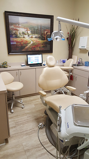 Dentist in Fort Myers